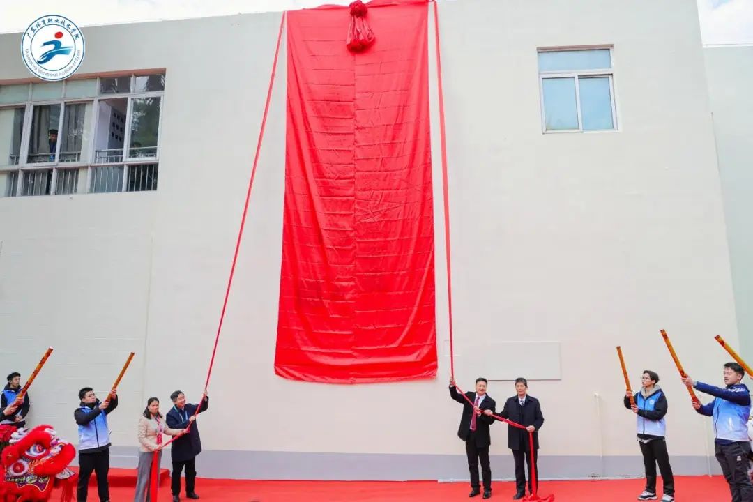 ql-editor-img-center