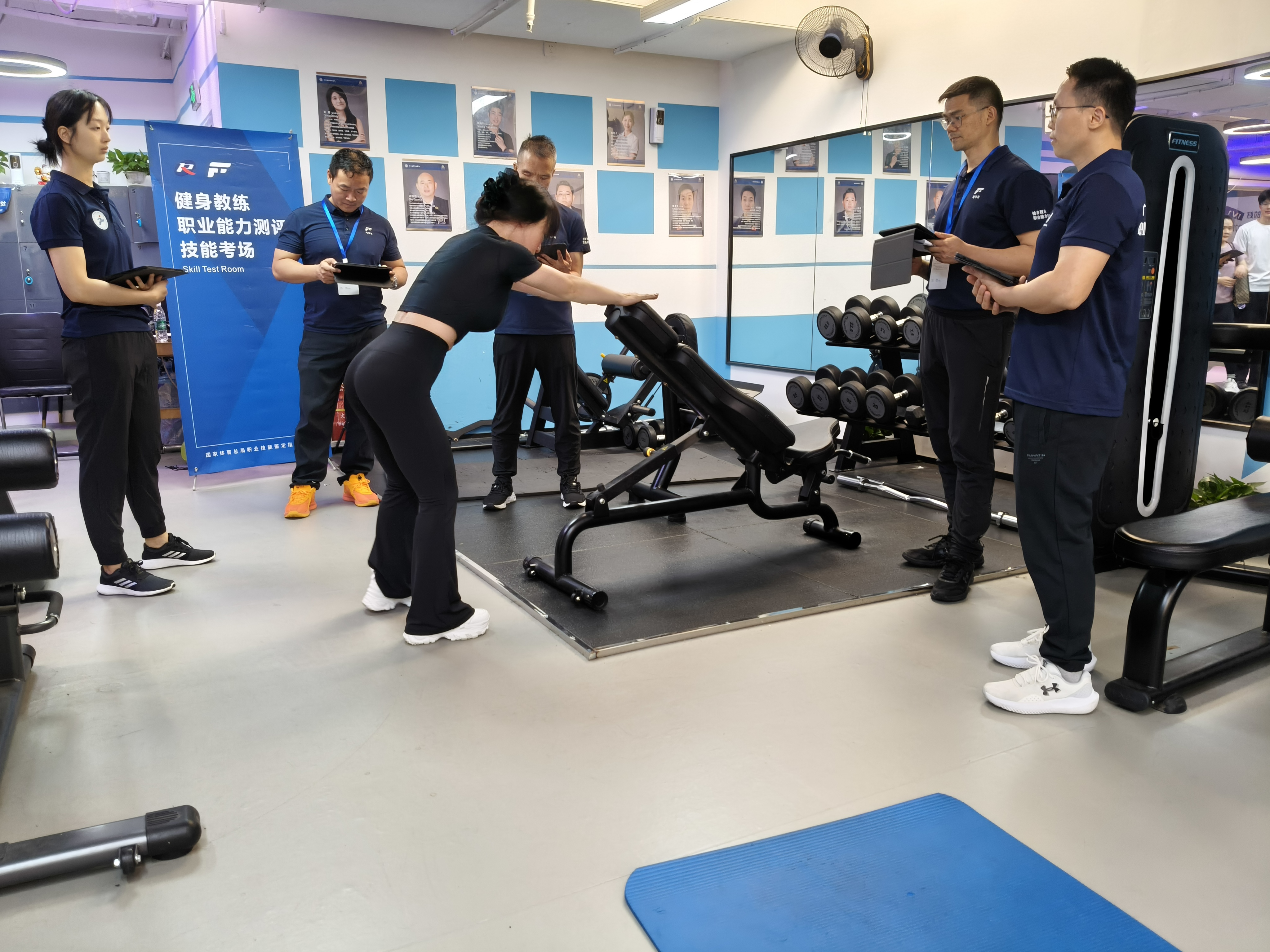 ql-editor-img-center