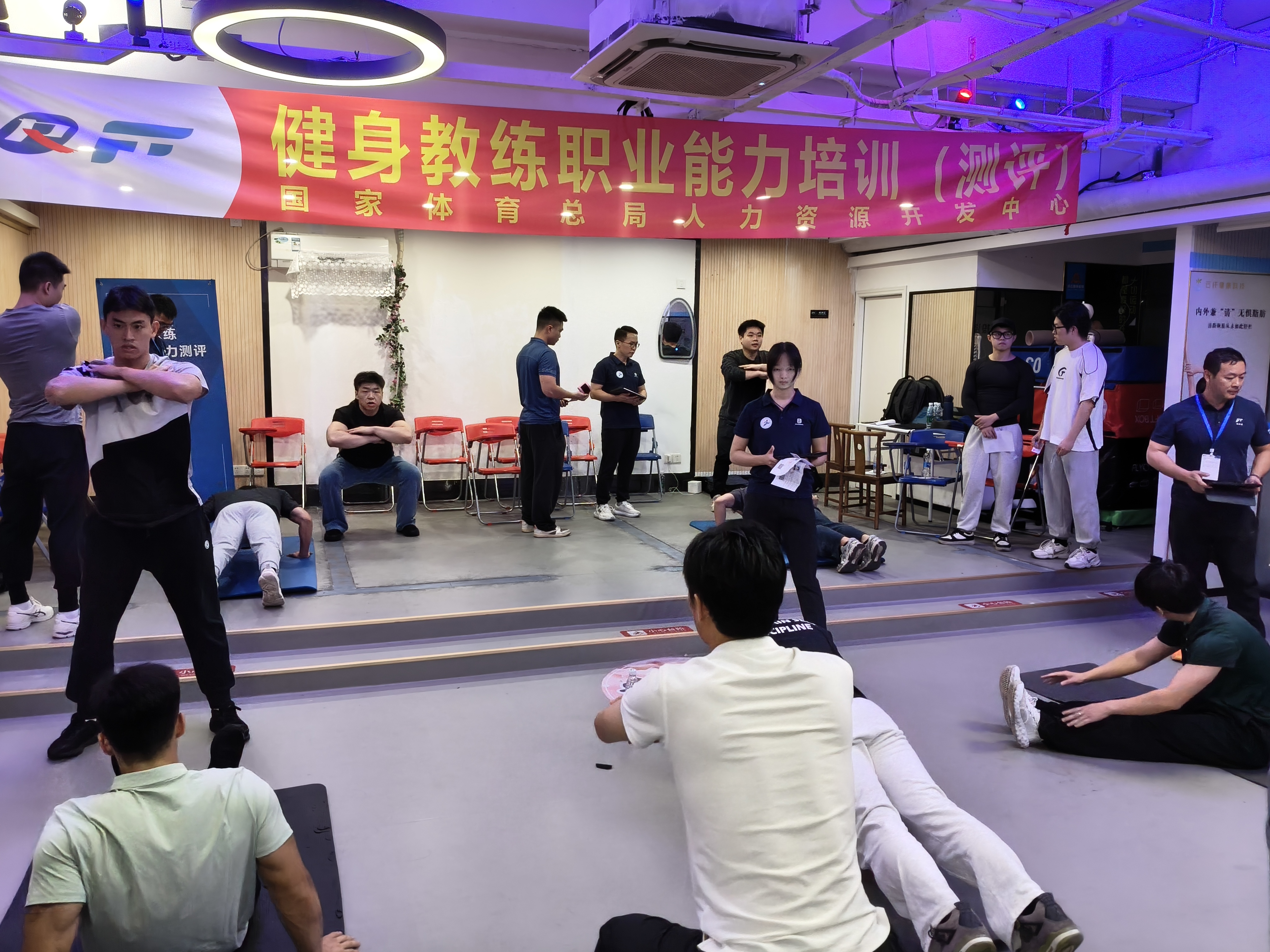 ql-editor-img-center