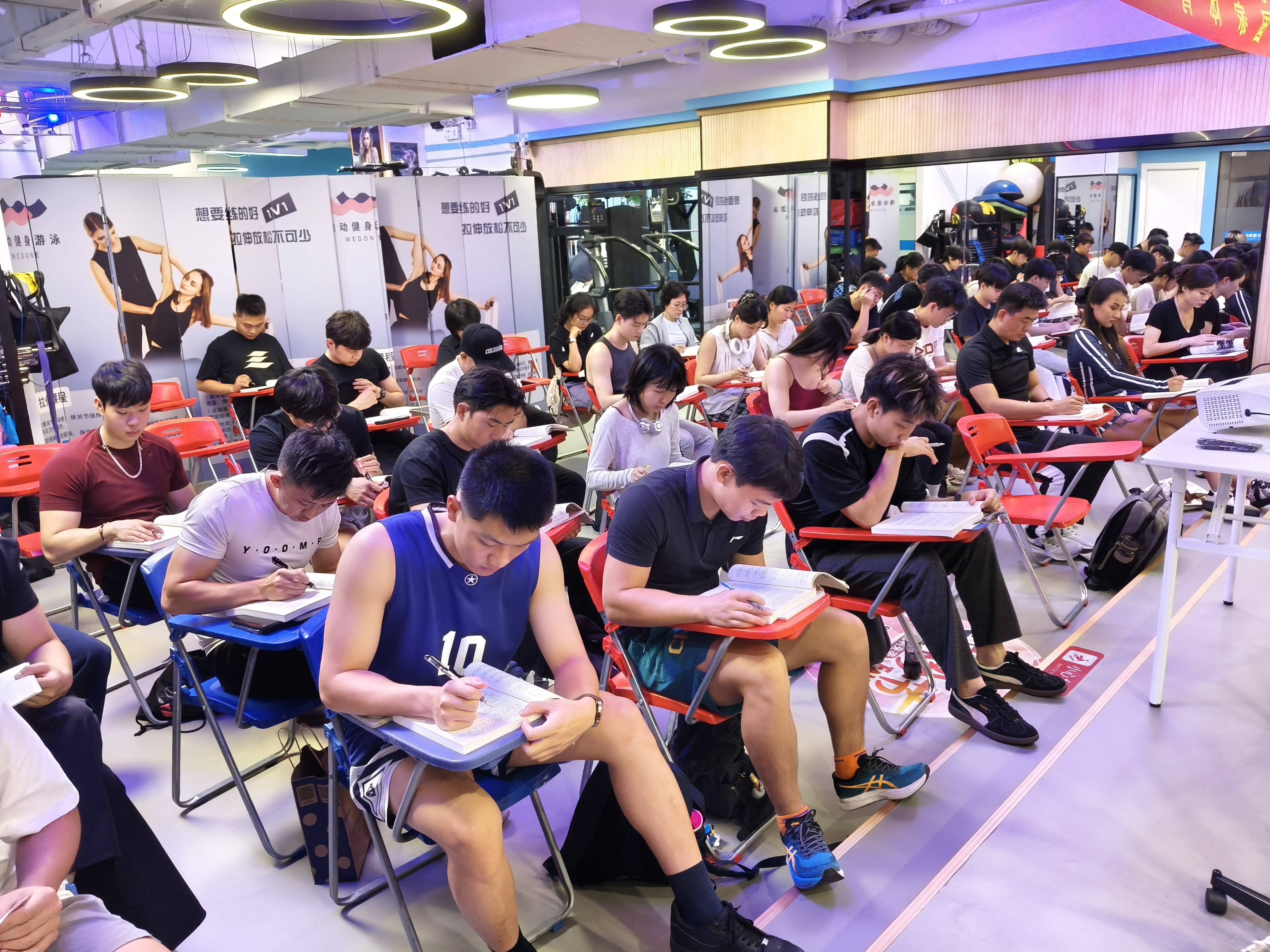 ql-editor-img-center