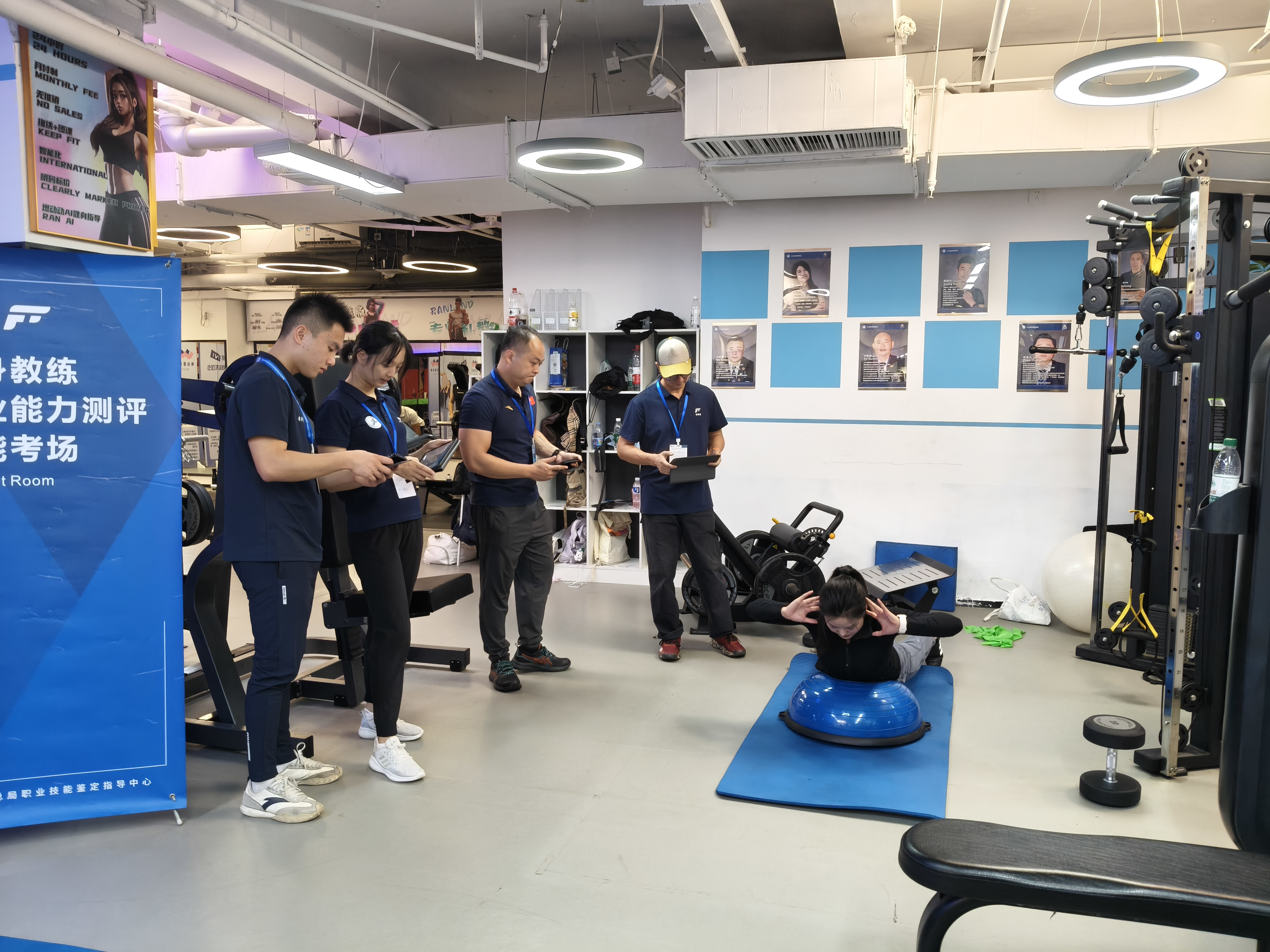 ql-editor-img-center