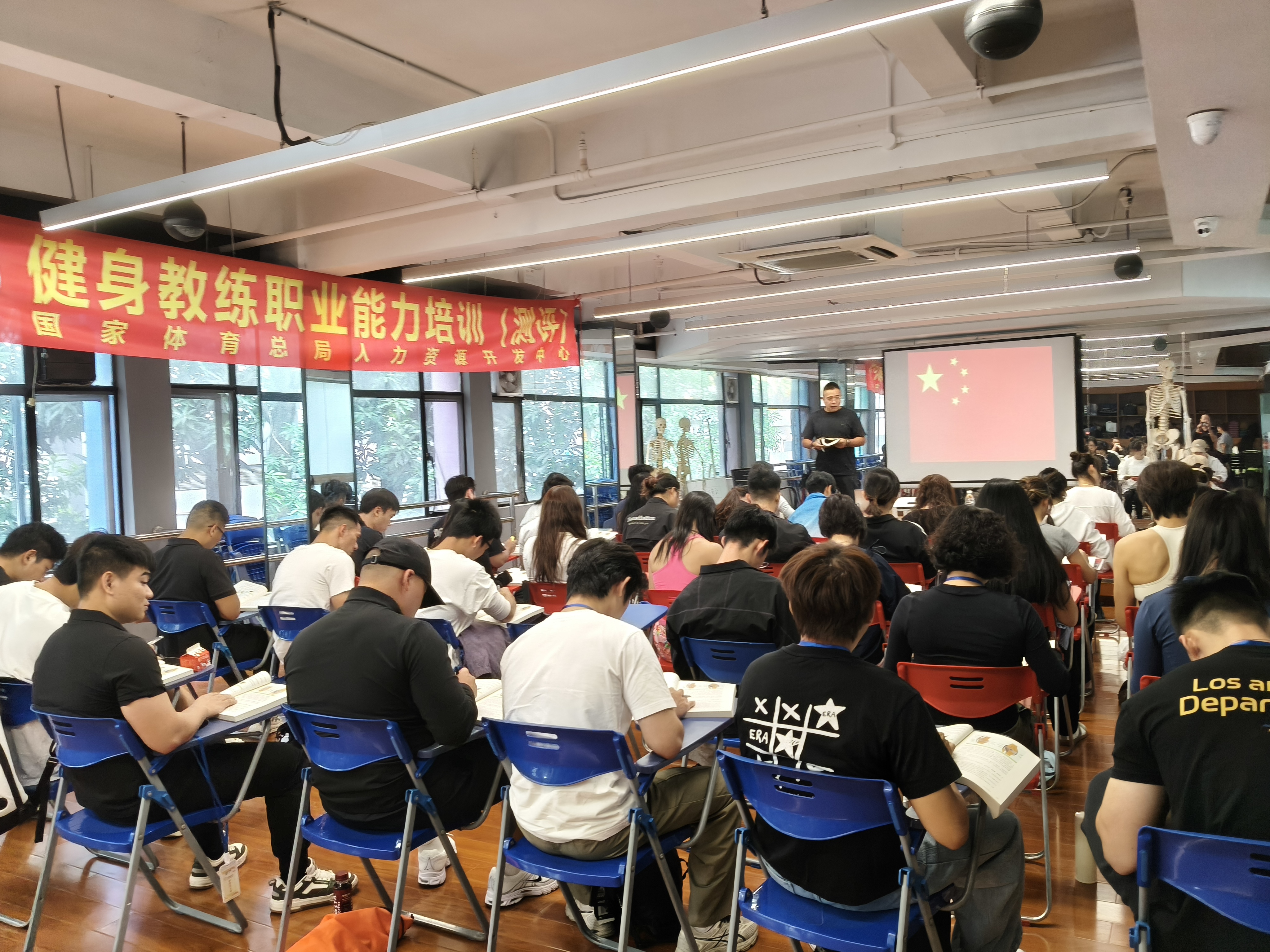 ql-editor-img-center