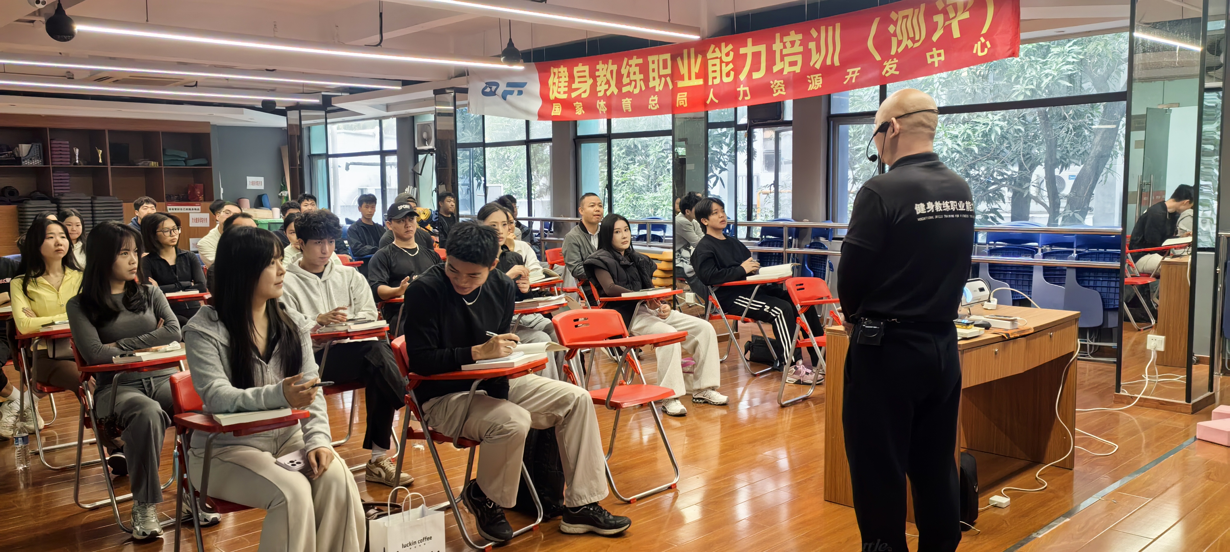 ql-editor-img-center