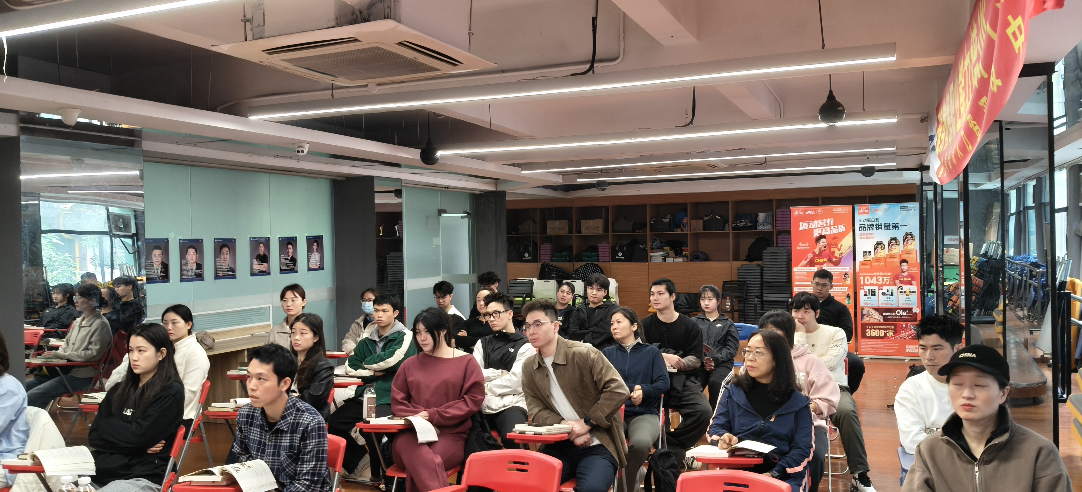 ql-editor-img-center