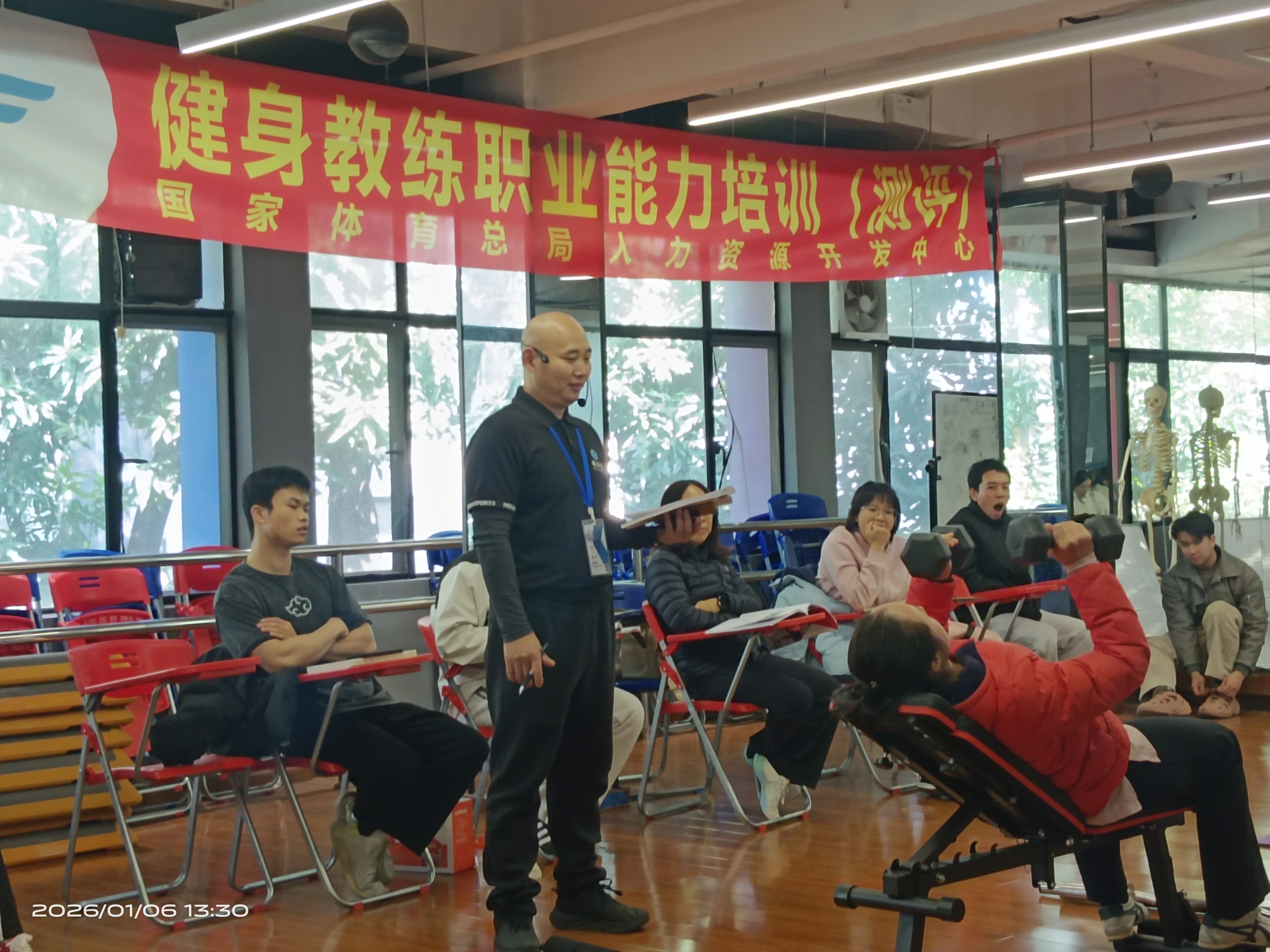 ql-editor-img-center