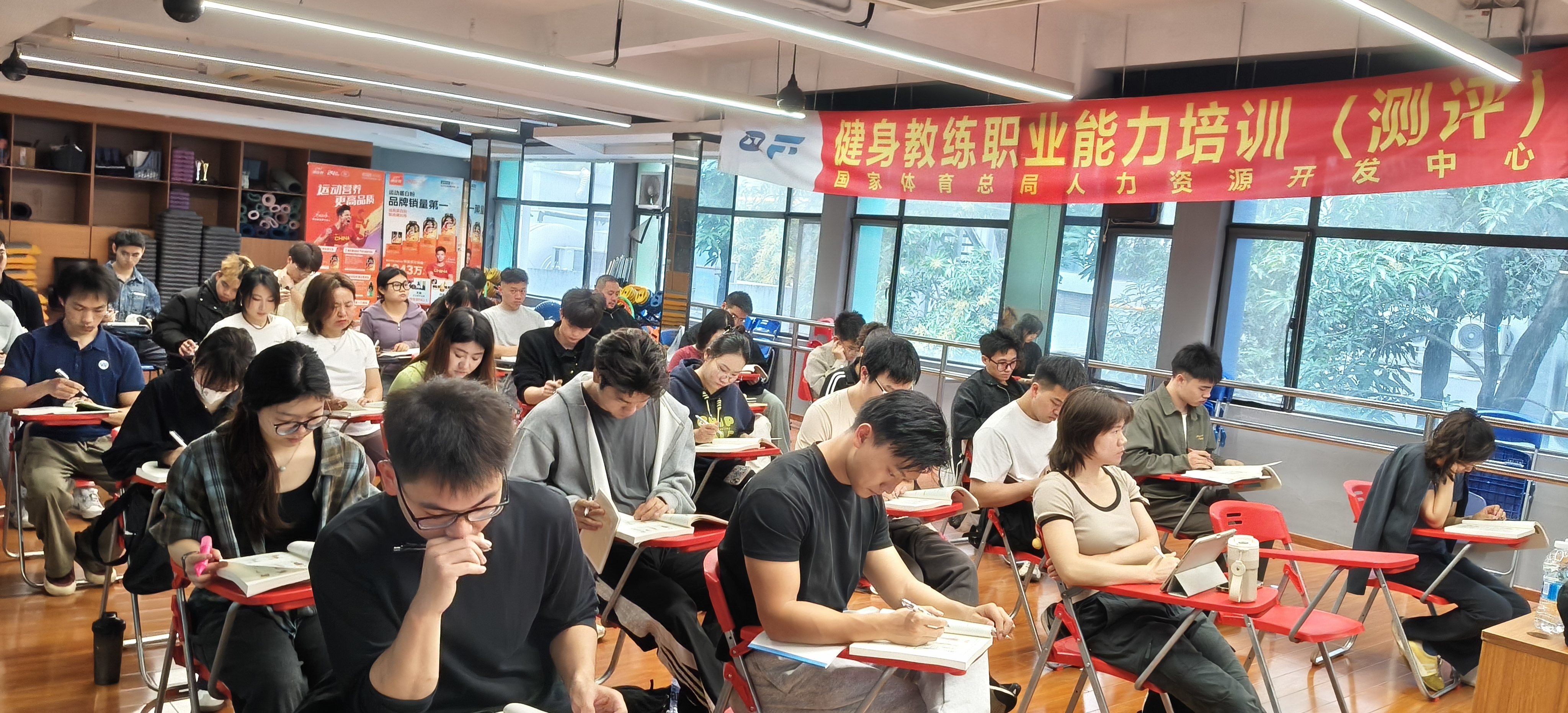 ql-editor-img-center