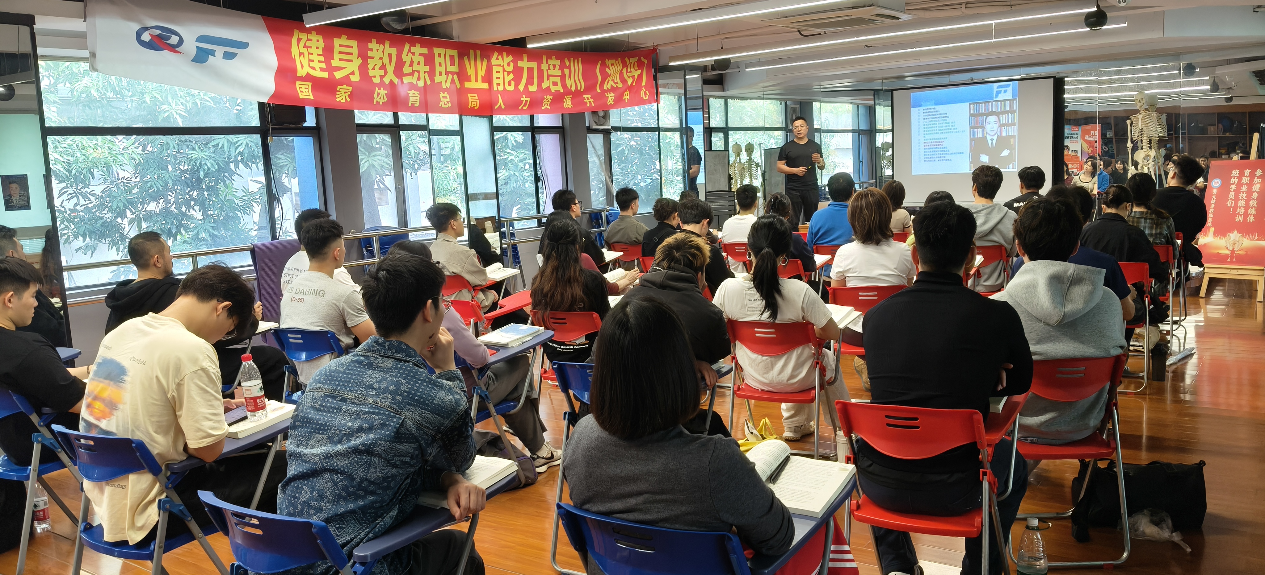 ql-editor-img-center