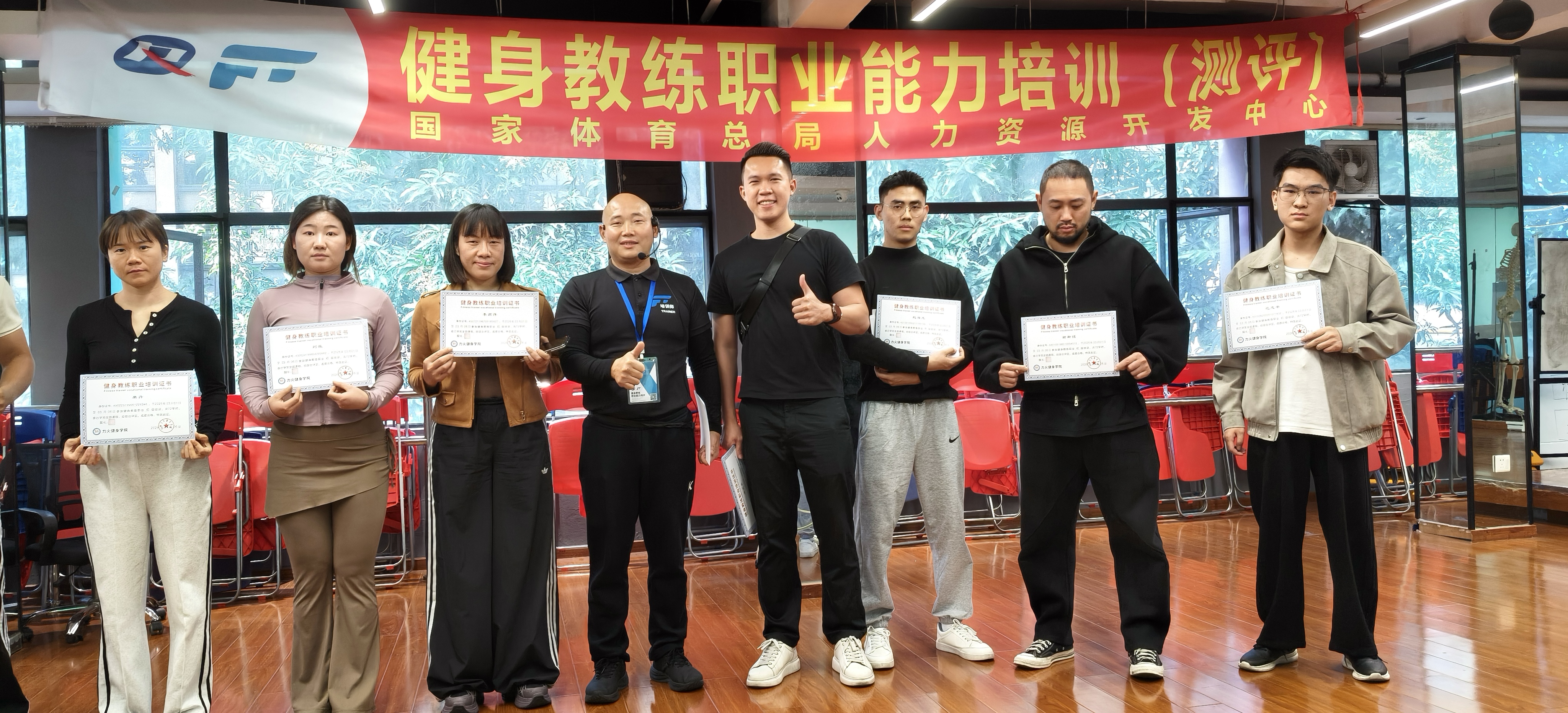 ql-editor-img-center