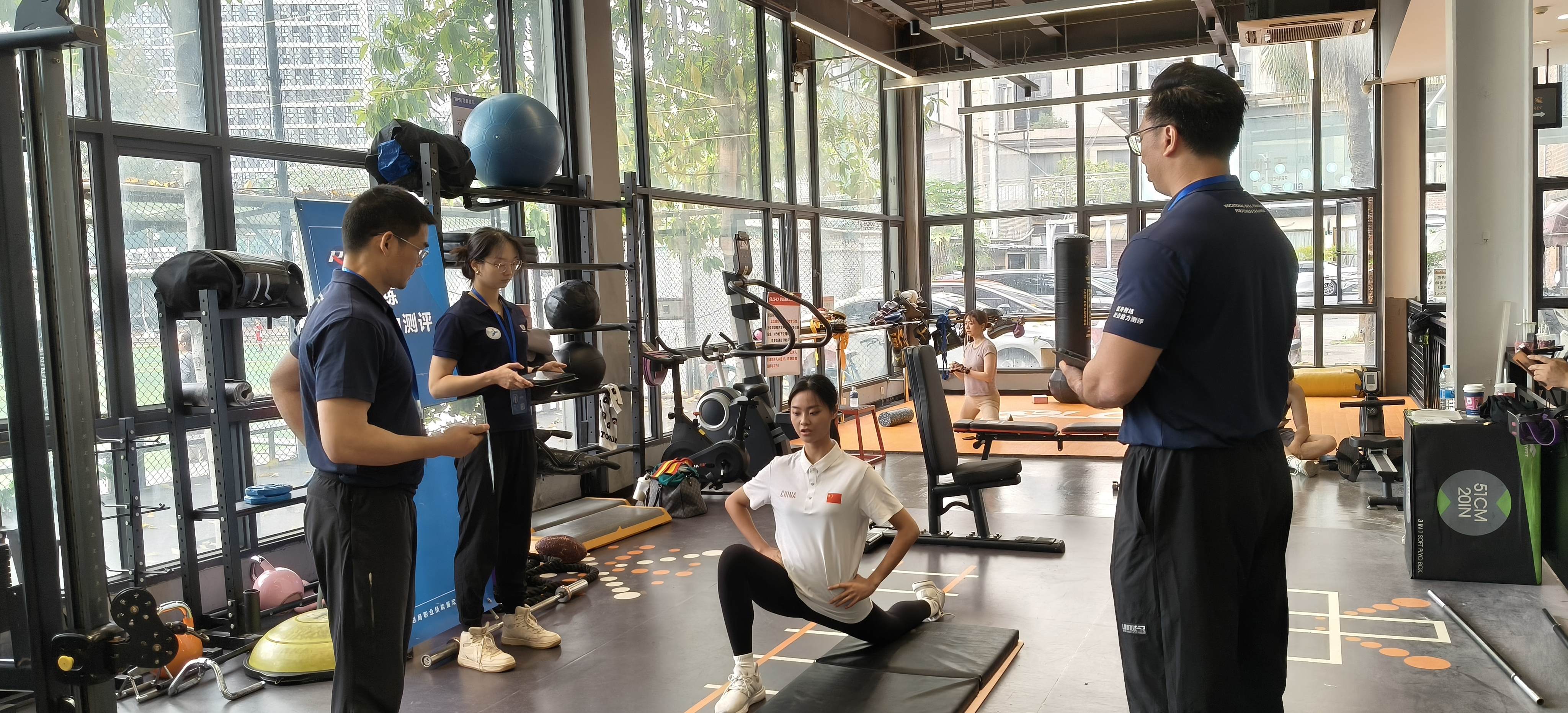 ql-editor-img-center