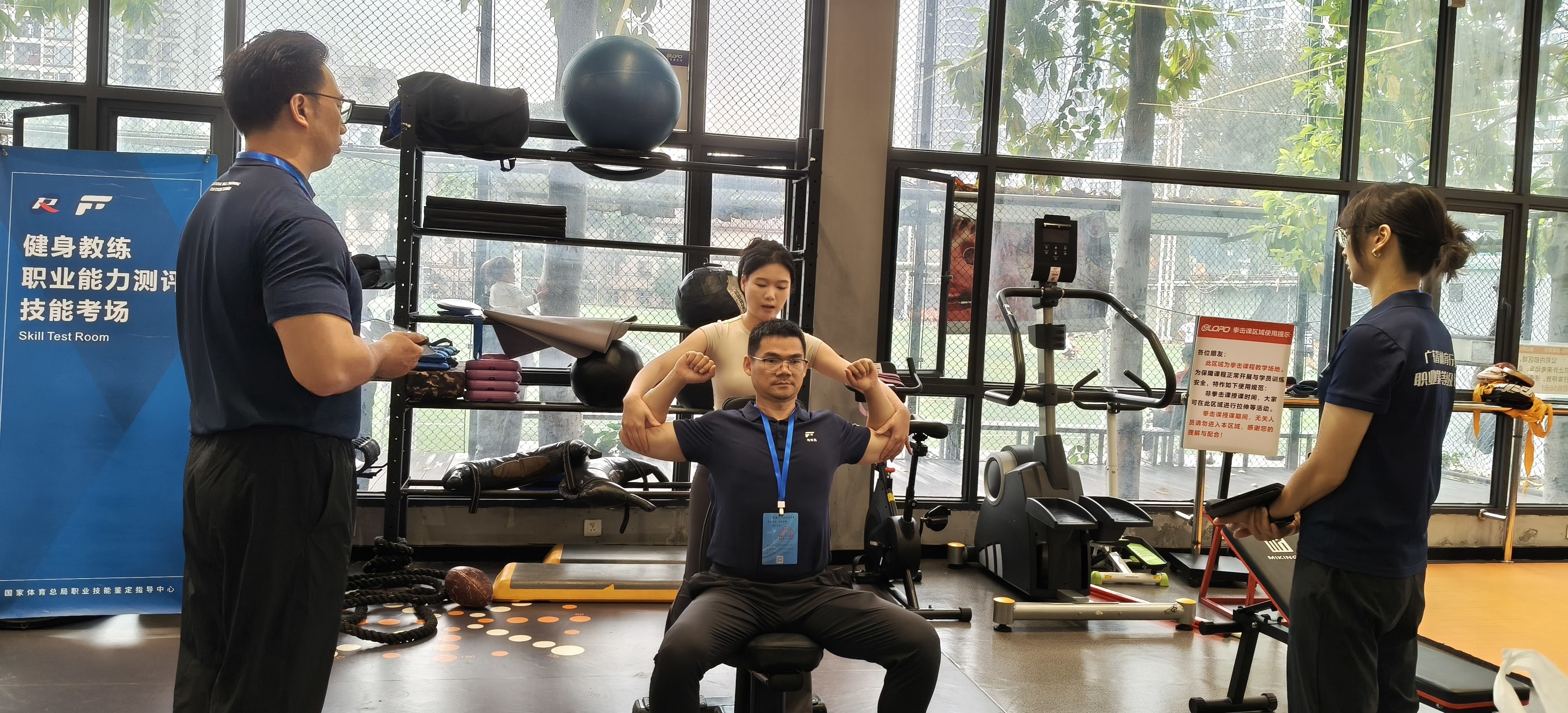 ql-editor-img-center