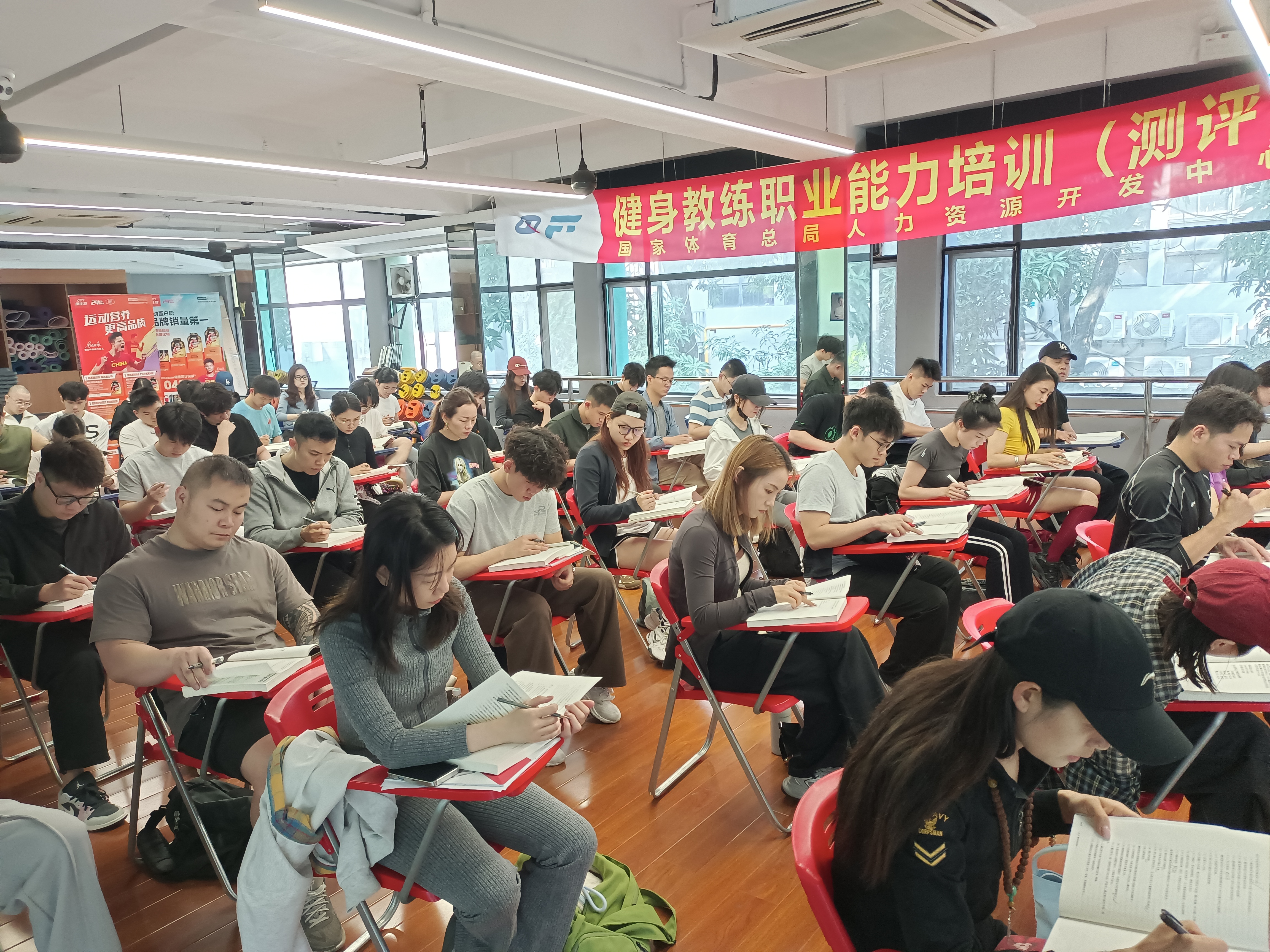 ql-editor-img-center