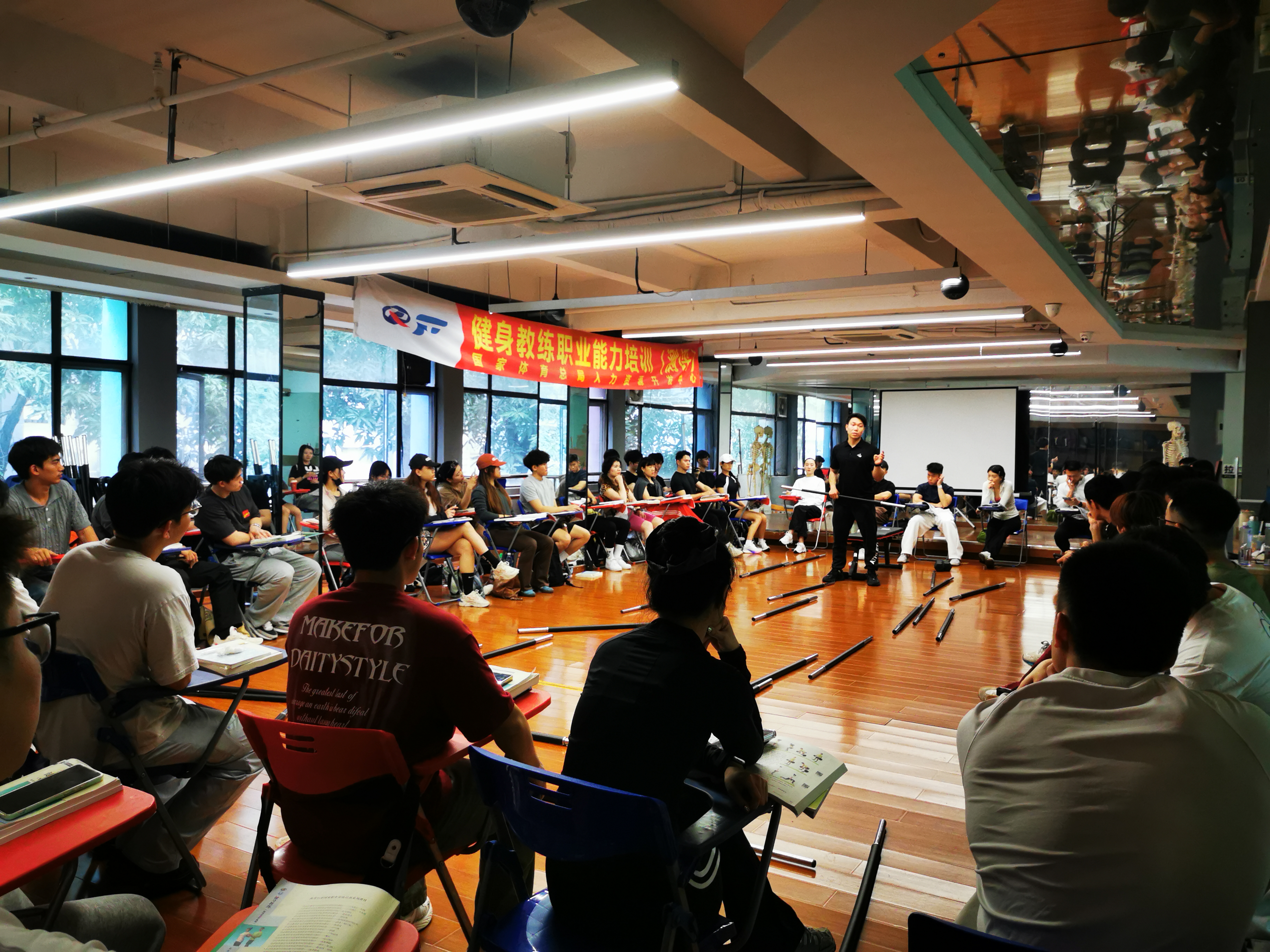 ql-editor-img-center