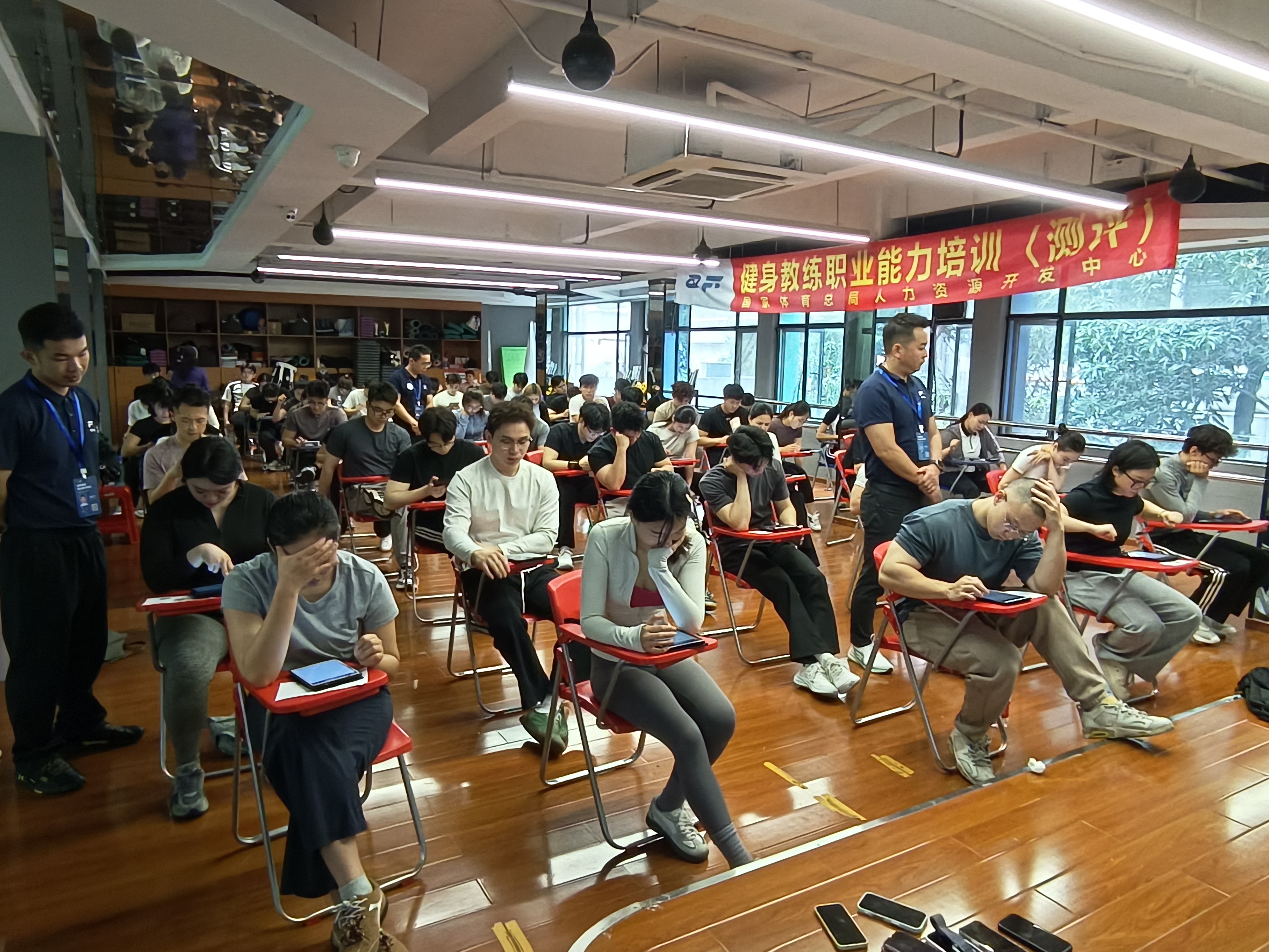 ql-editor-img-center