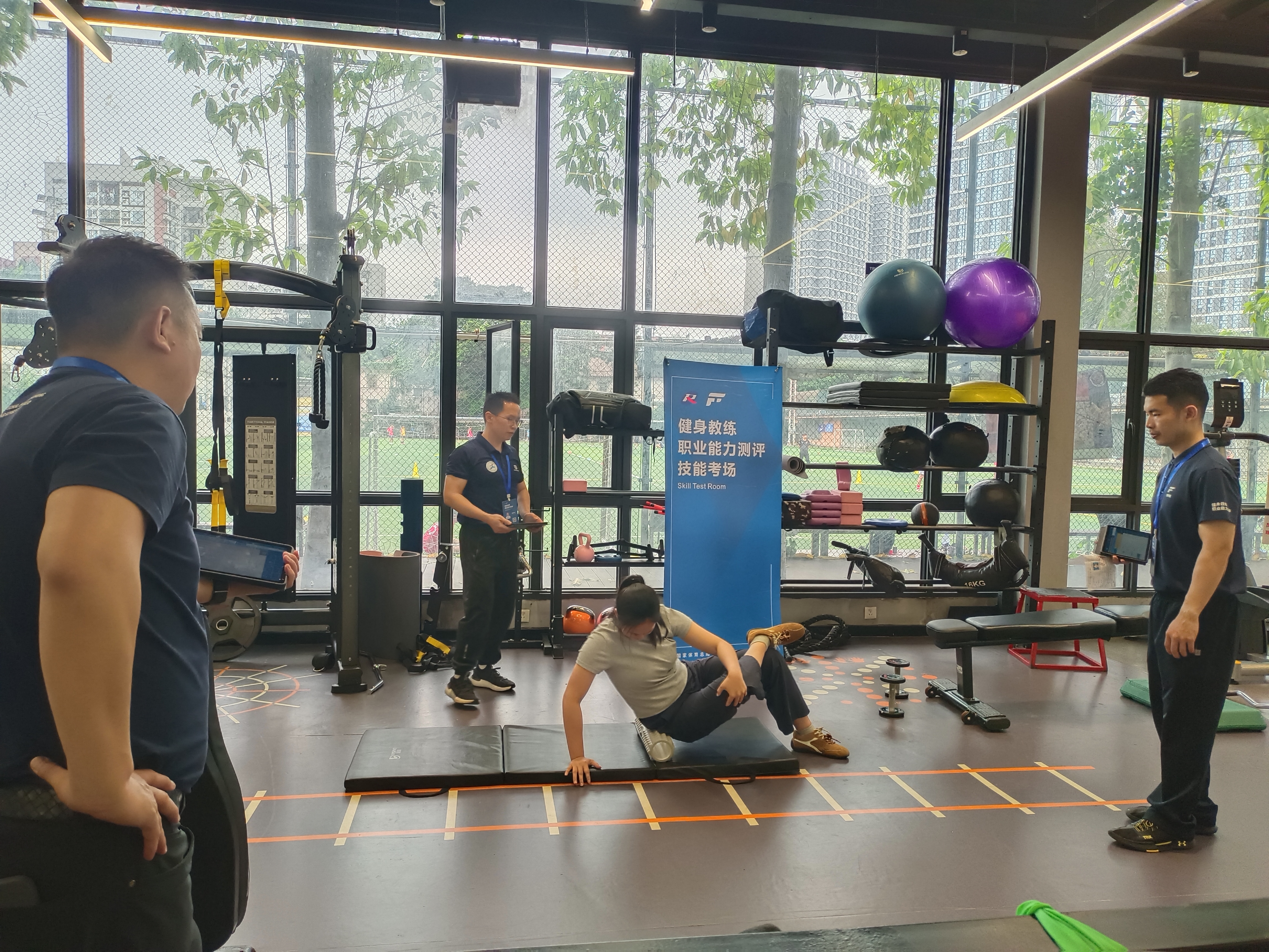 ql-editor-img-center