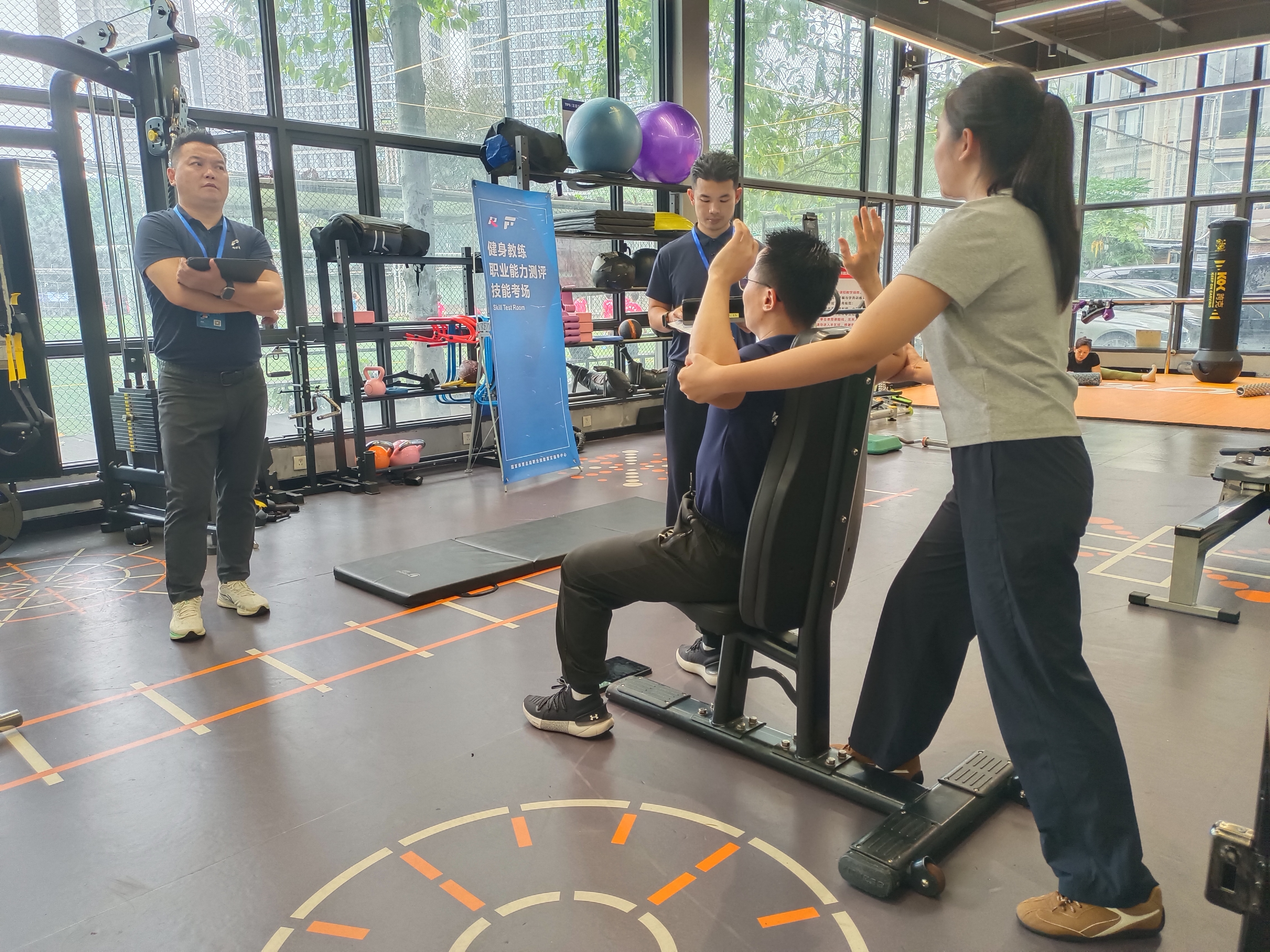 ql-editor-img-center