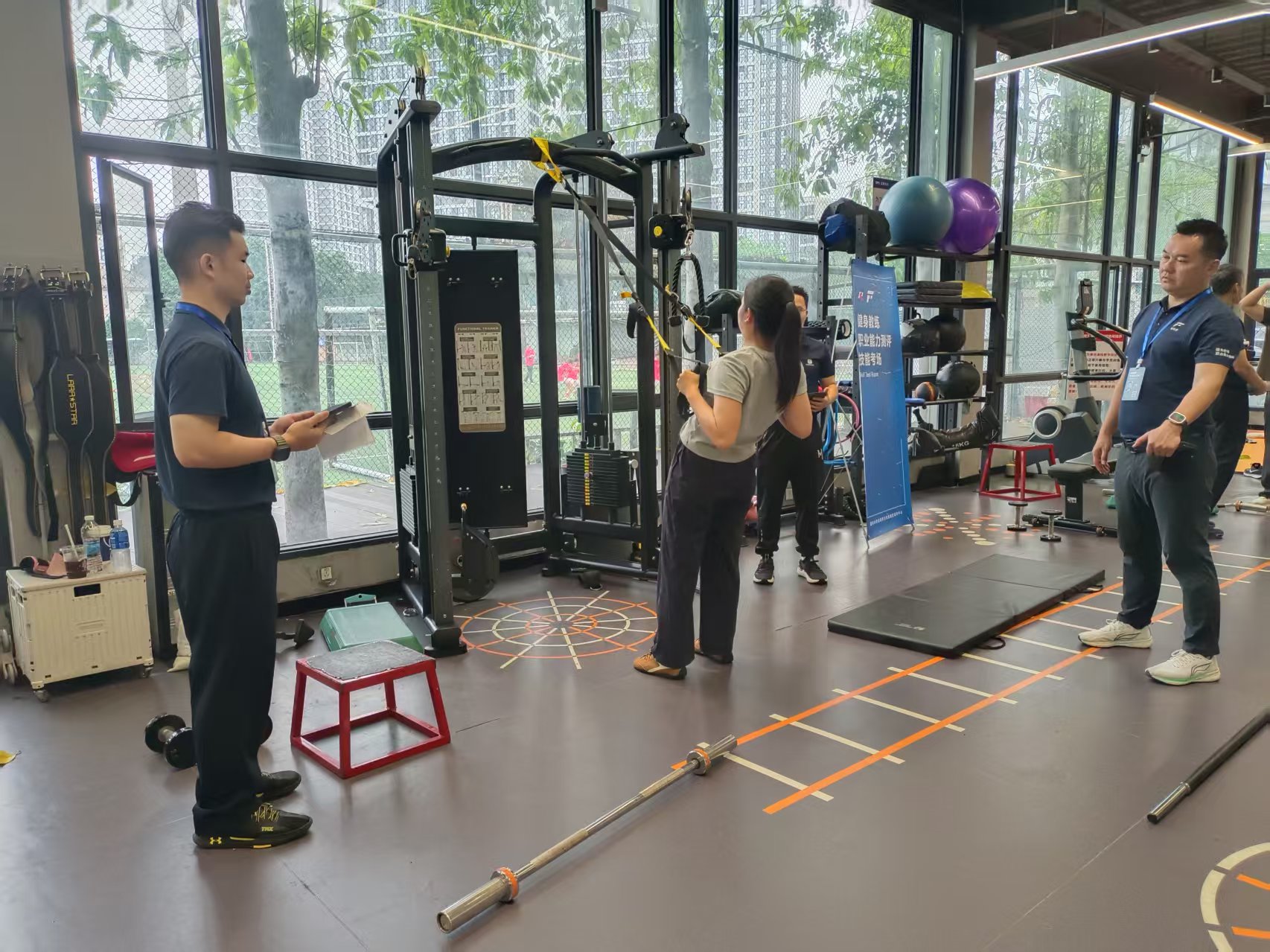 ql-editor-img-center