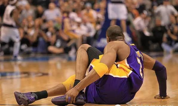 ql-editor-img-center