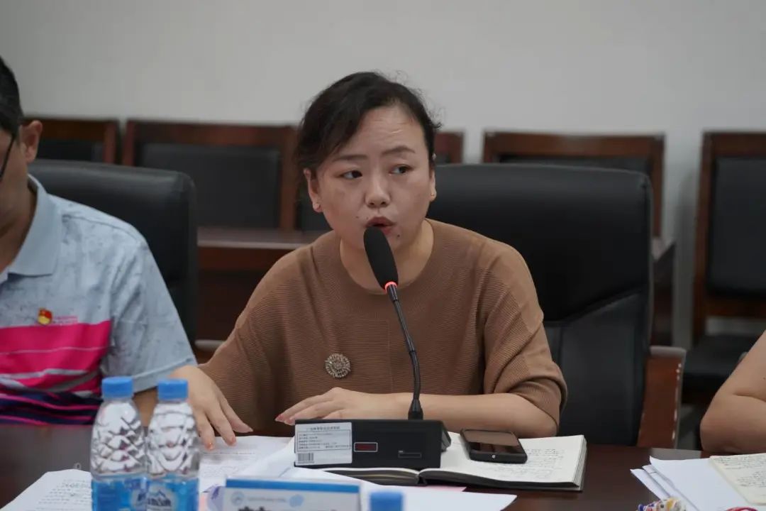 ql-editor-img-center