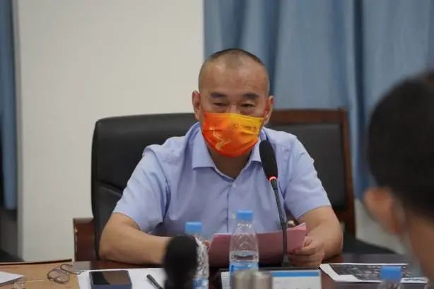 ql-editor-img-center